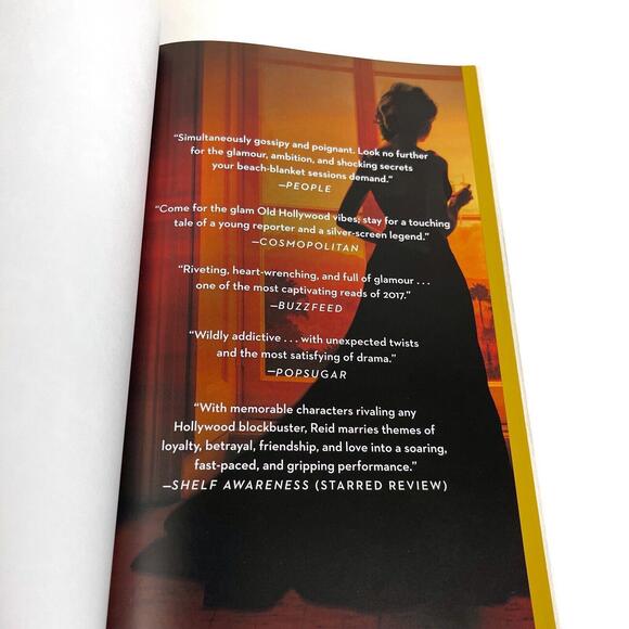 The Seven Husbands of Evelyn Hugo A Novel Taylor Jenkins Reid Fiction Paperback - Picture 7 of 9